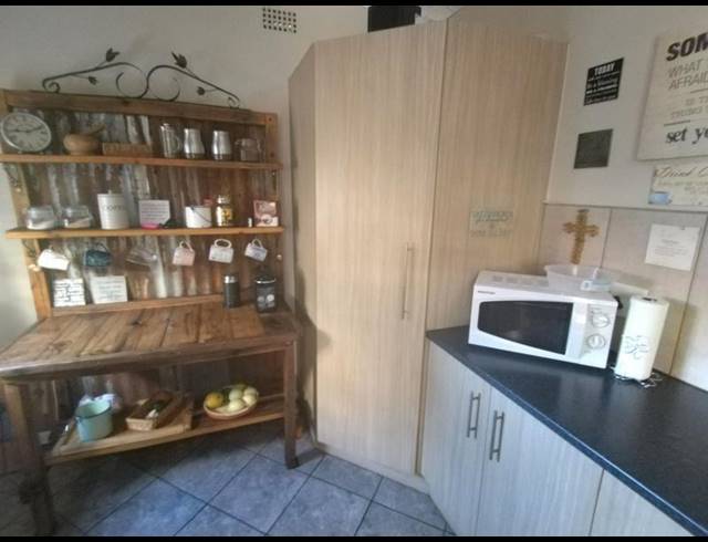 3 BEDROOM HOUSE FOR SALE IN VANDERBIJLPARK SE 6